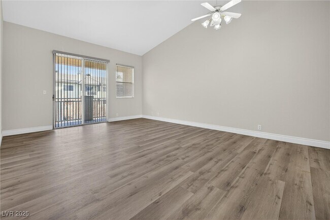 Building Photo - 5155 W Tropicana Ave