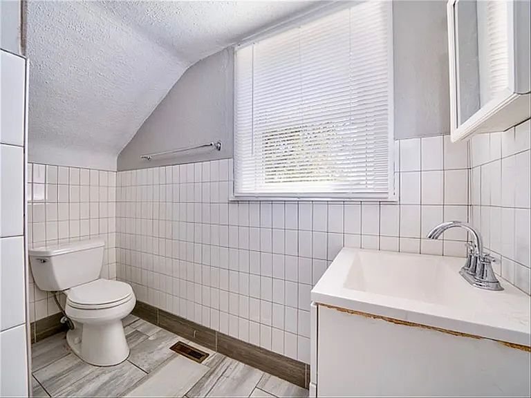 Building Photo - 67 Le Frois St