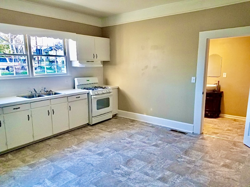 Building Photo - 24 Ivy St