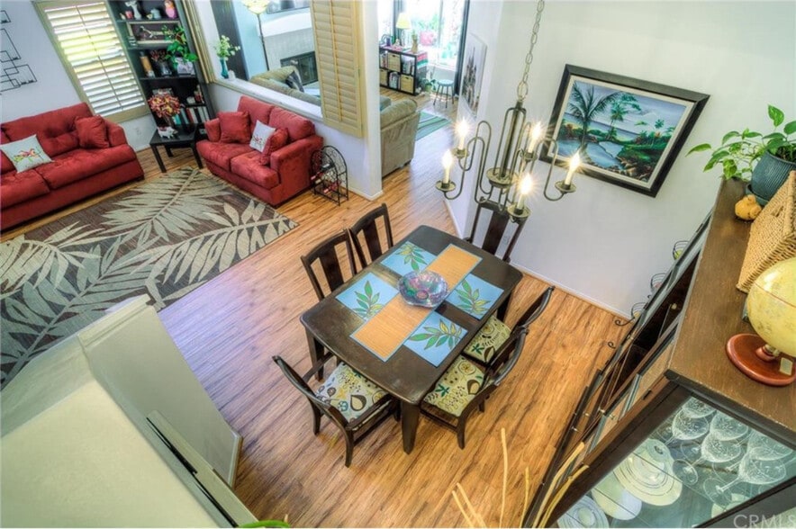 Building Photo - 933 S Lone Pine Ln