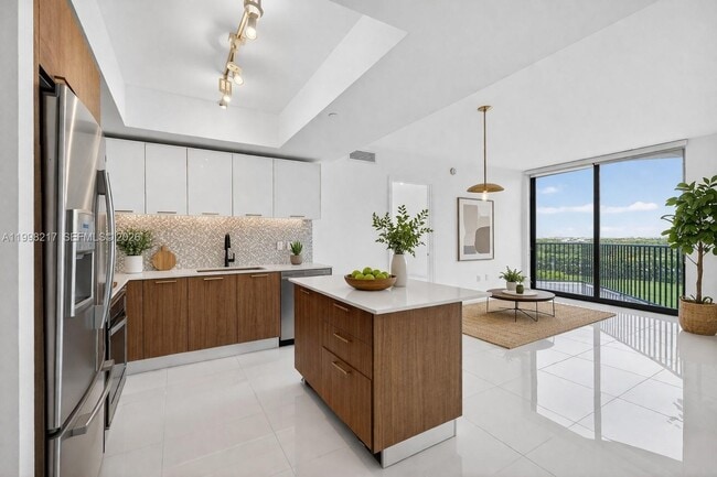 Building Photo - 5252 NW 85th Ave