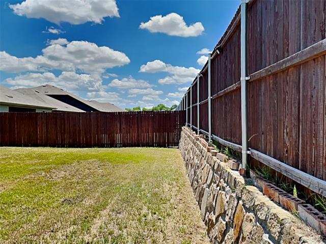 Building Photo - 2909 Menguita St