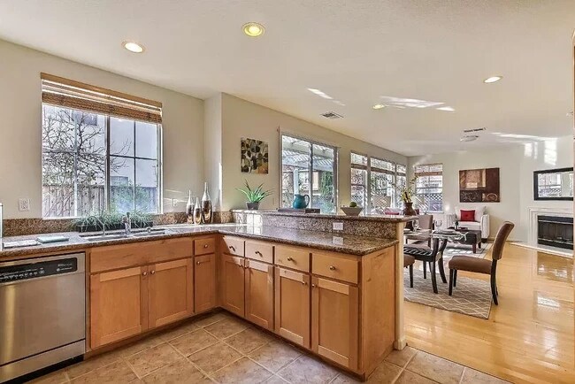 Building Photo - 283 Zoria Farms Ln