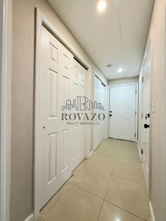 Building Photo - 172 Seymour Ave