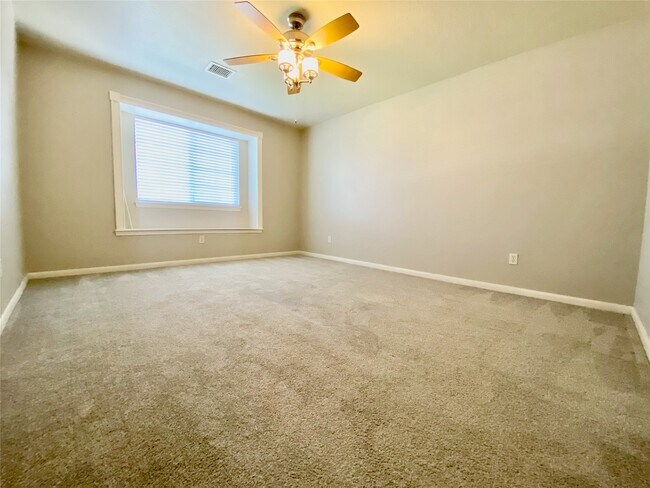 Building Photo - 6315 Holly Canyon Ct