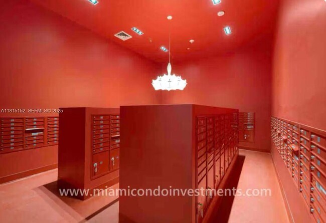 Building Photo - 1600 NE 1st Ave