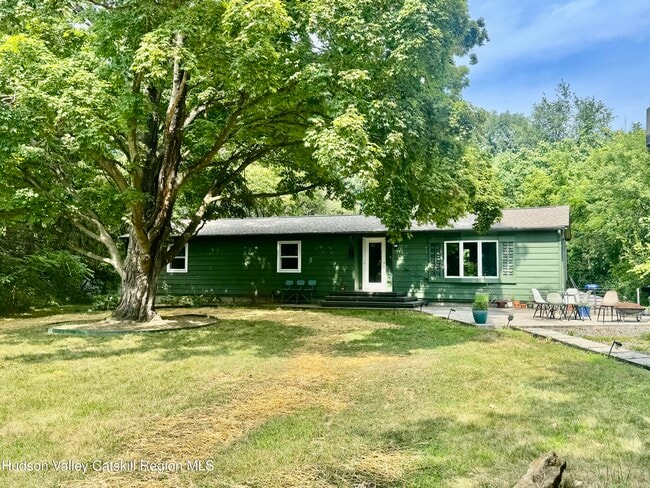 Primary Photo - 50 Van Deusen Rd