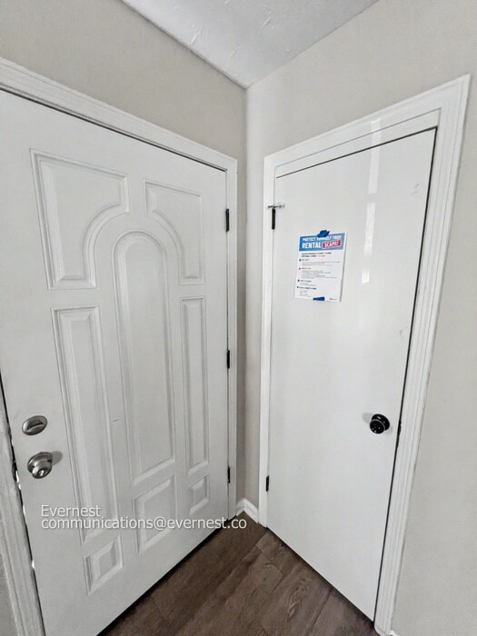 Building Photo - 4624 Sunnybrook St