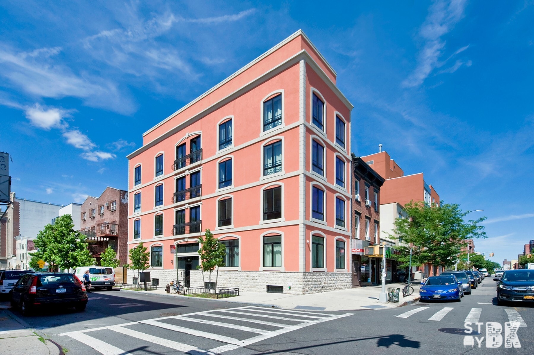 Building Photo - 599 Myrtle Ave