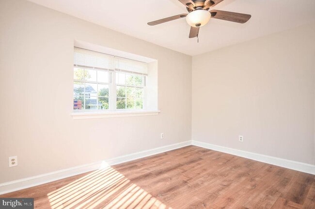 Building Photo - 9107 Lindale Dr