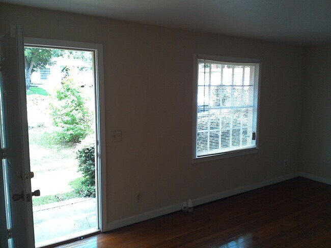 Building Photo - **UPCOMING**Total Electric** East Columbus, GA 3 Bedroom / 1 Bathroom Home for Rent***