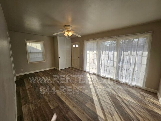 Building Photo - 925 N Kelsey Ave