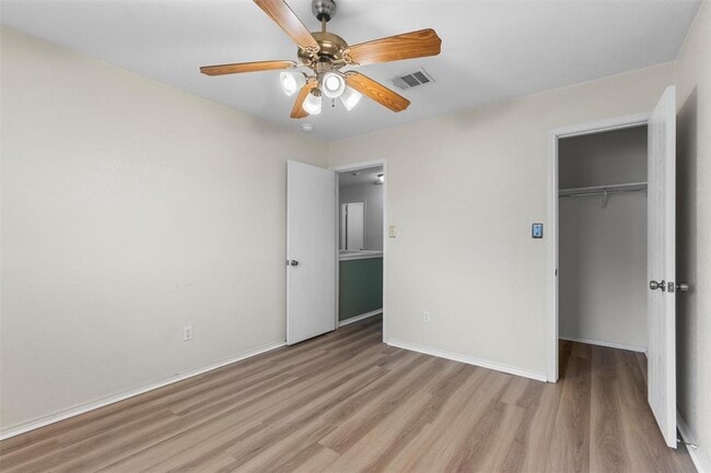 Building Photo - 130 Siebert Dr