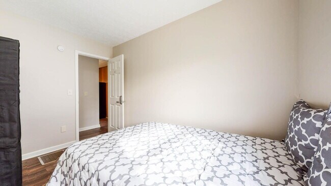 Building Photo - The Winmar | Enjoy convenient living in Conley, only 3 minutes away from the SR 42 @ Rock Cut Pl ...