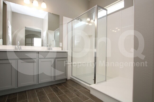 Building Photo - 40774 W Sunland Dr