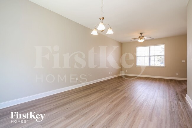 Building Photo - 7840 Expedition Dr