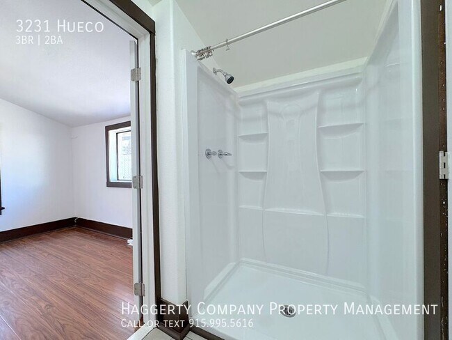 Building Photo - 3231 Hueco-