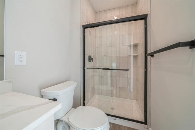 Building Photo - 203-205 Randolph Ave Unit# 101