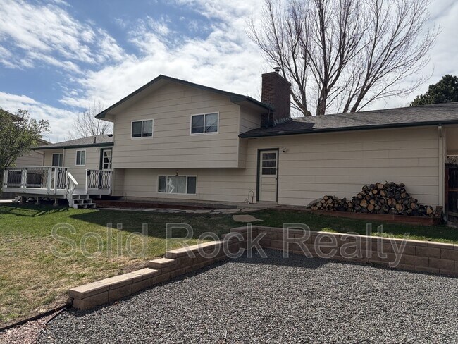 Building Photo - 535 Silver Spring Cir