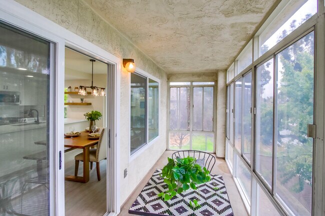 Building Photo - 1059 Arbor Ln