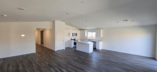Building Photo - Brand New 4 Bed, 3 Bath Solar-Powered Sing...