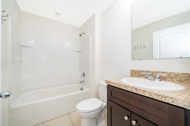 Building Photo - 4806 Riverwalk Dr