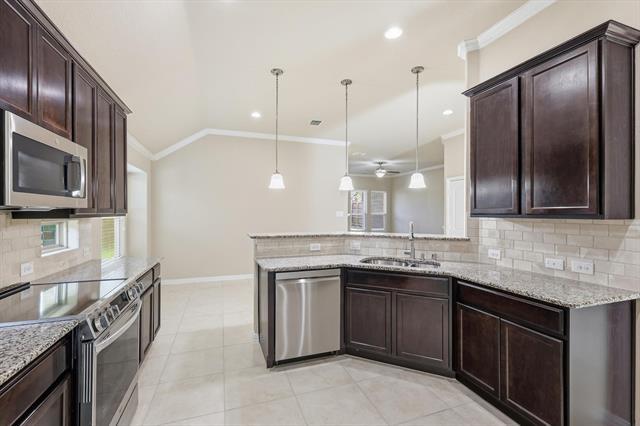 Building Photo - 11513 Champion Creek Dr