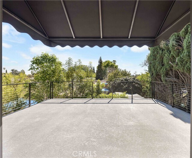 Building Photo - 7503 Hesperia Ave