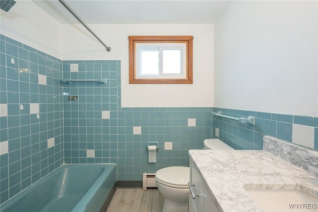 Building Photo - 24 Honduras Ln