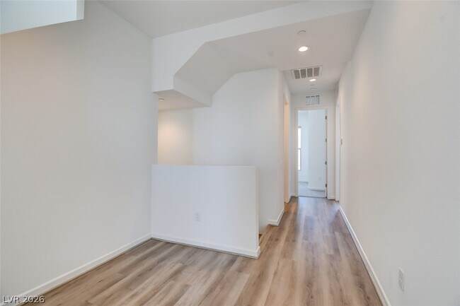 Building Photo - 1550 Stone Perch St