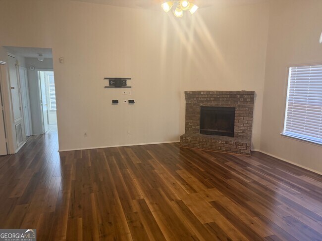 Building Photo - 4310 Wesley Way