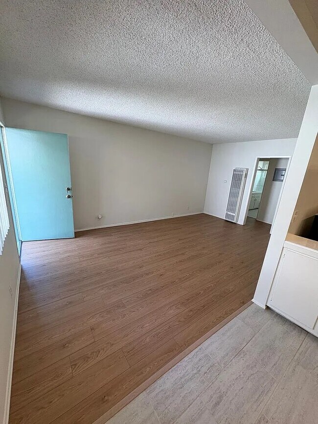 Building Photo - 438 Thomas St