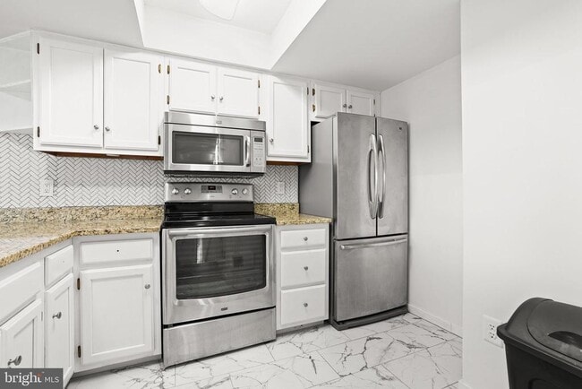 Building Photo - 18616 Pier Point Pl