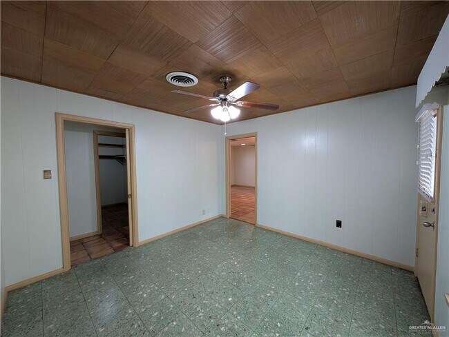Building Photo - 2110 N 12th St