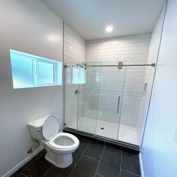 Building Photo - 8045 Norwich Ave