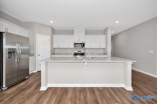 Building Photo - 103 Evergreen Ml Ln