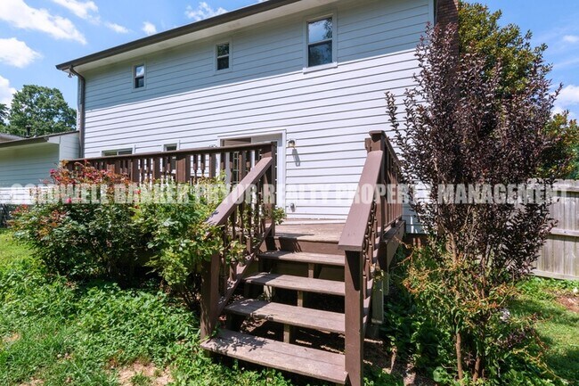 Building Photo - 9356 Charbar Cir