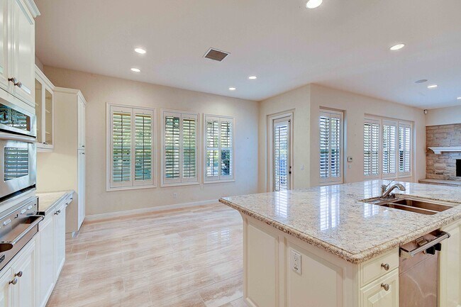 Building Photo - 4132 Prado De Las Cabras