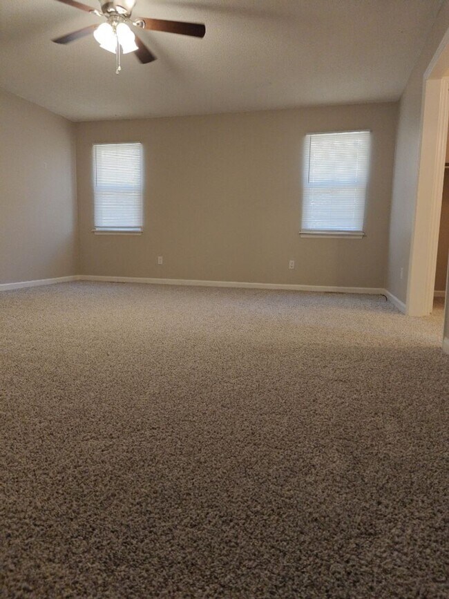 Building Photo - Charming 3-bedroom, 2-bath home with Garage in Columbia County!