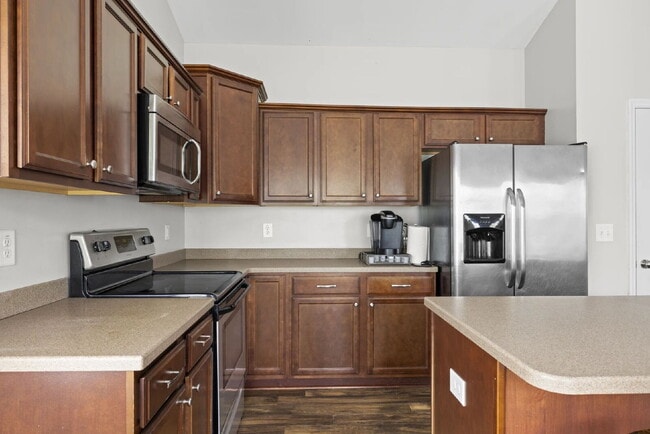 Building Photo - 144 Backfield Pl