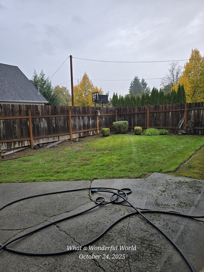 Building Photo - 583 Delmar Dr N