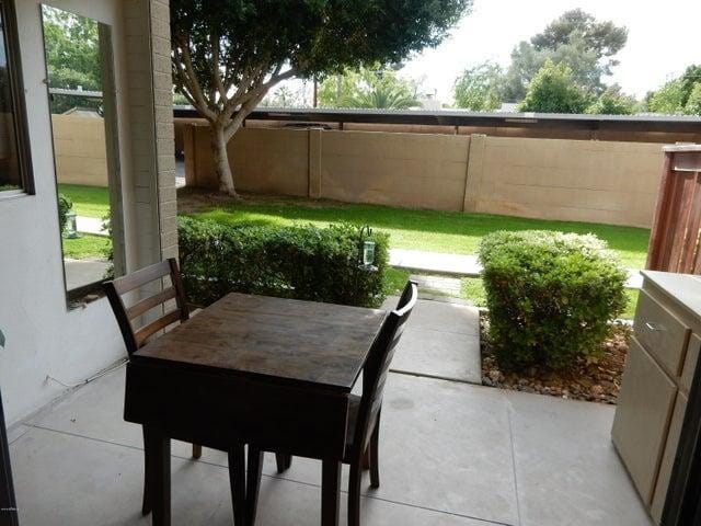 Building Photo - 6125 E Indian School Rd