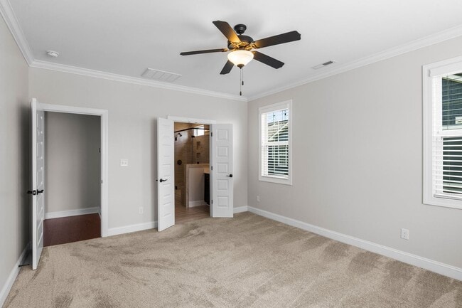 Building Photo - 202 Seagrass Wy