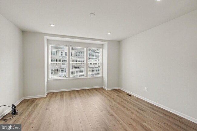 Building Photo - 4706 Torrey Ln