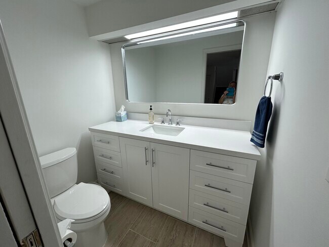 Building Photo - 13383 Bedford Mews Ct