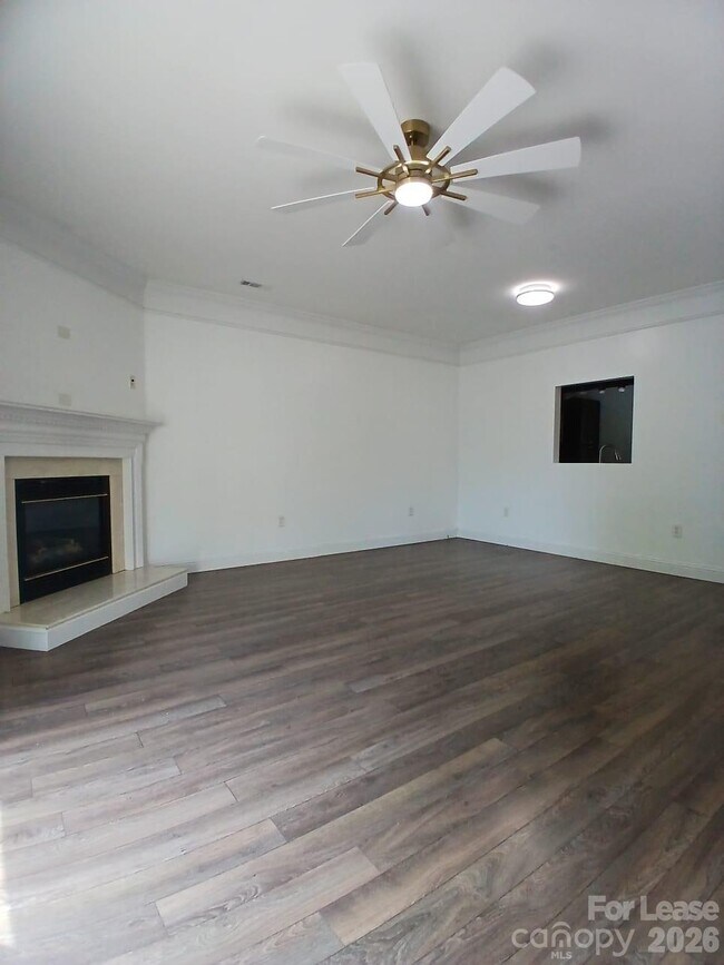 Building Photo - 6929 Misty Pine Ln