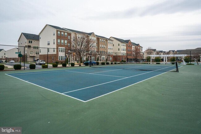 Building Photo - 6202 Davinci St