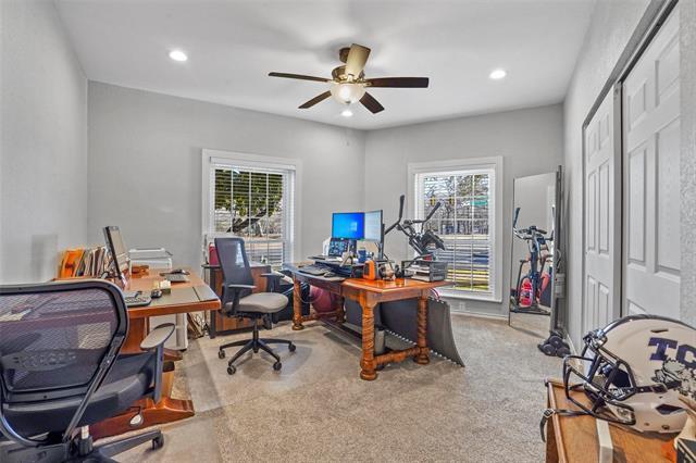 Building Photo - 4301 Bellaire Dr S