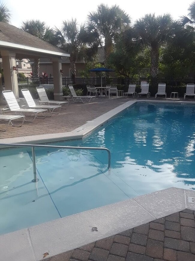 Building Photo - Must see beautiful 3 bedrooms and 2.5 Bath...