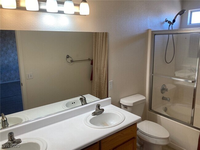 Building Photo - 800 Spotted Eagle St